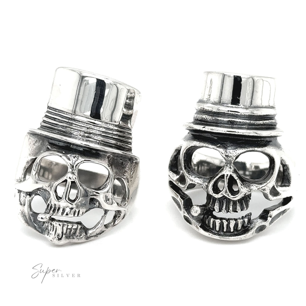 This edgy fashion accessory features a silver Skull Ring with Top Hat embellished with a top hat.