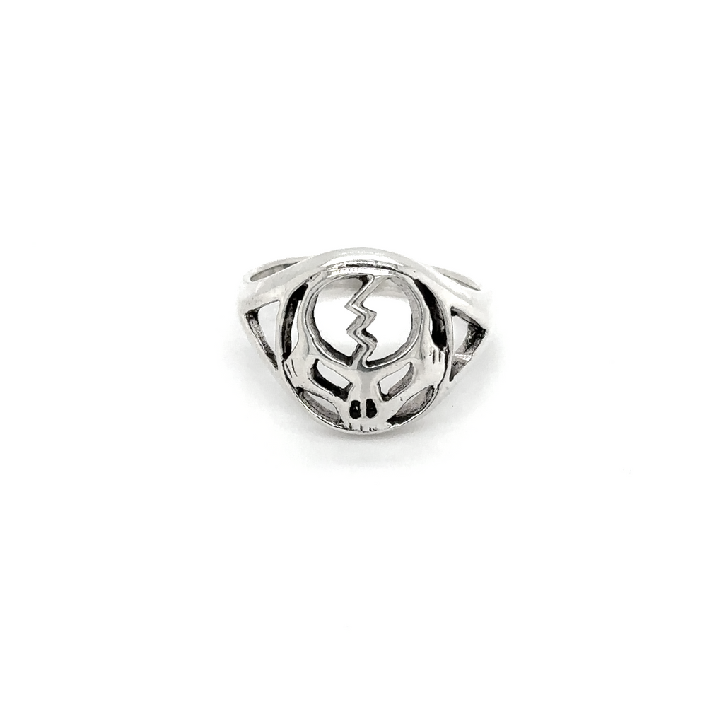 
                  
                    A outlined skull ring with lightning bolt on it.
                  
                