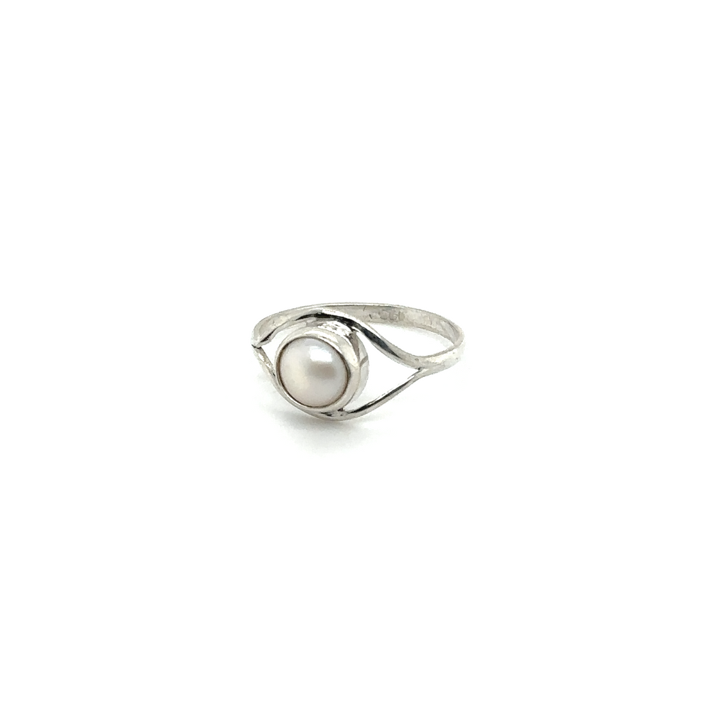 
                  
                    A contemporary white Abstract Stone Eye ring with an abstract aesthetic on a white background.
                  
                