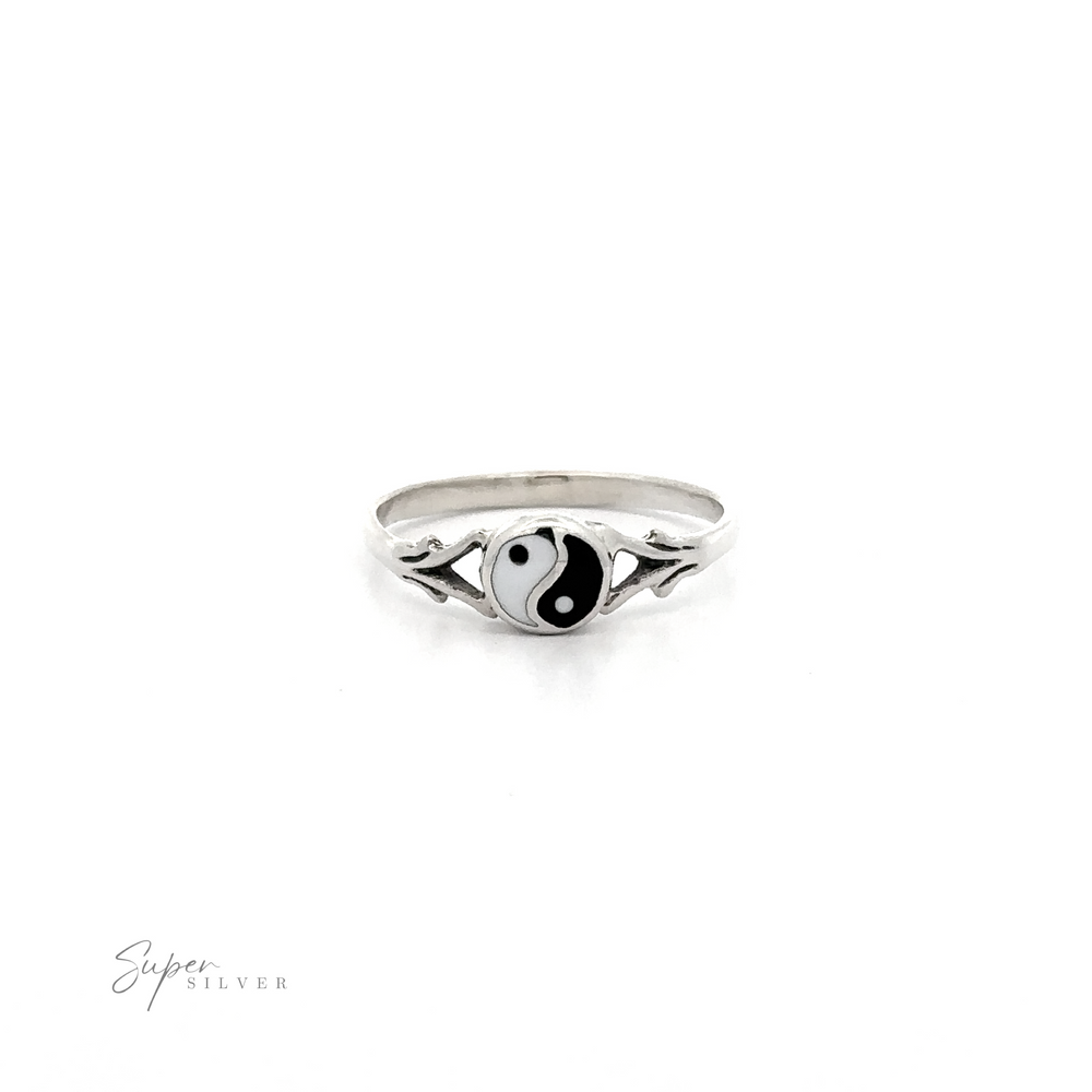 
                  
                    A Delicate Yin Yang Ring featuring a yin-yang circle stone design.
                  
                