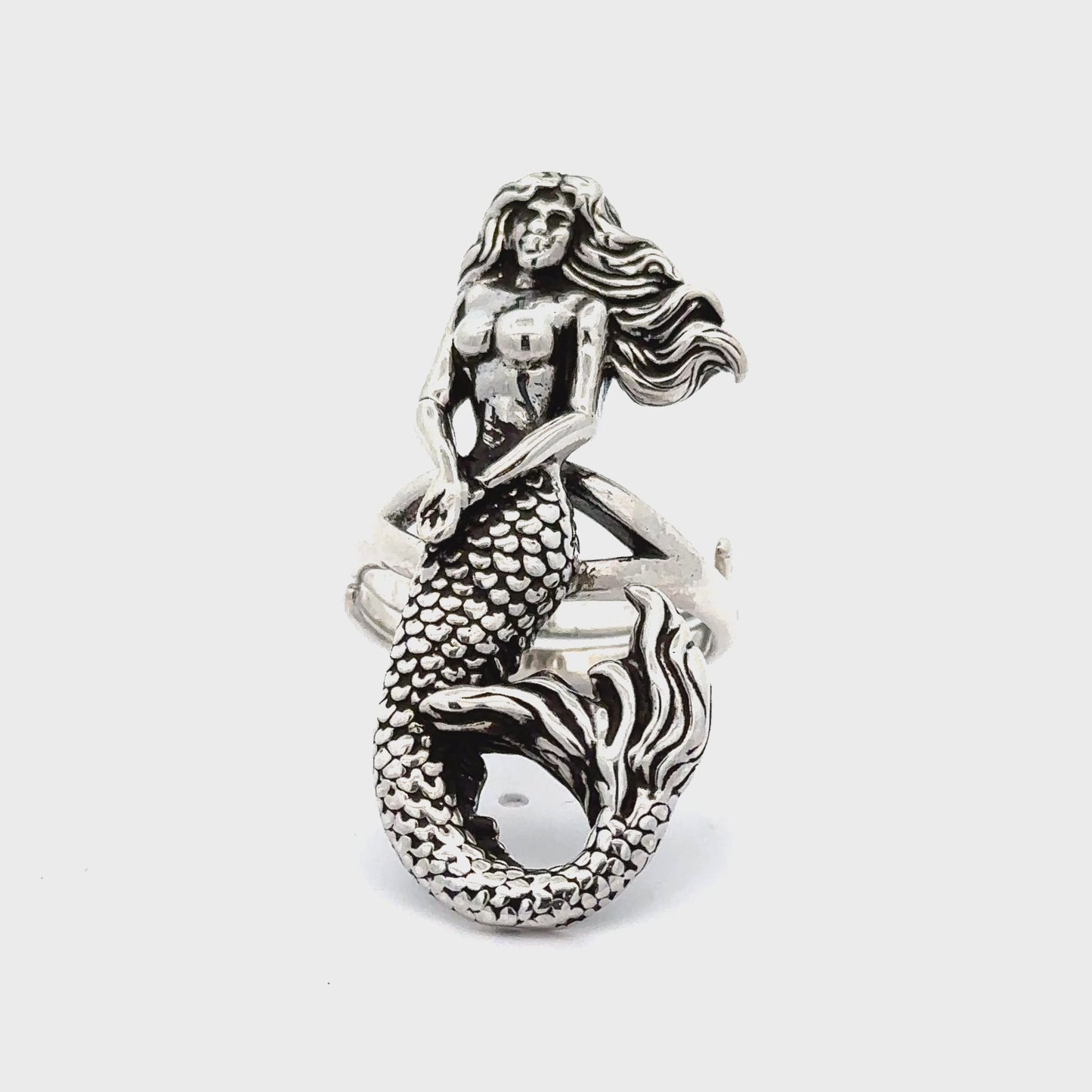 
                  
                    Load and play video in Gallery viewer, Statement Adjustable Mermaid Ring
                  
                