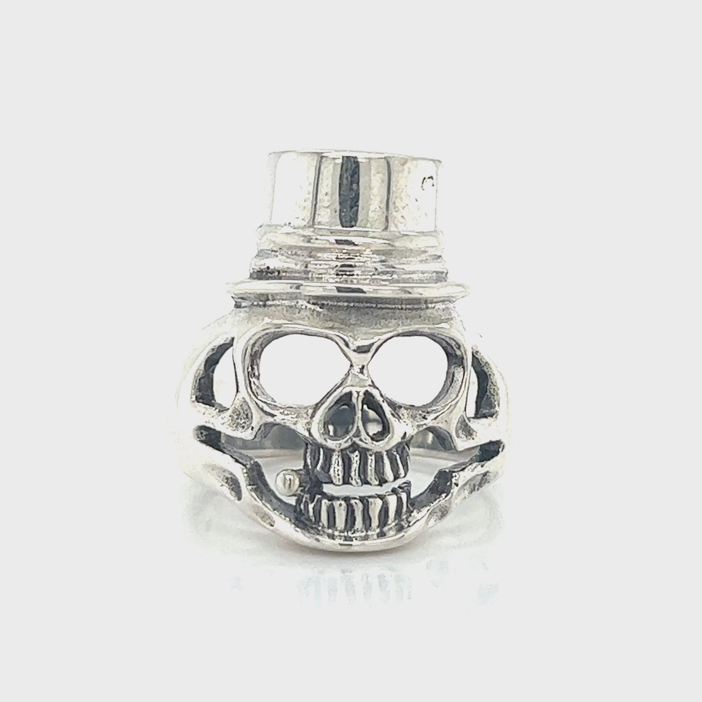 
                  
                    Load and play video in Gallery viewer, Skull Ring with Top Hat
                  
                