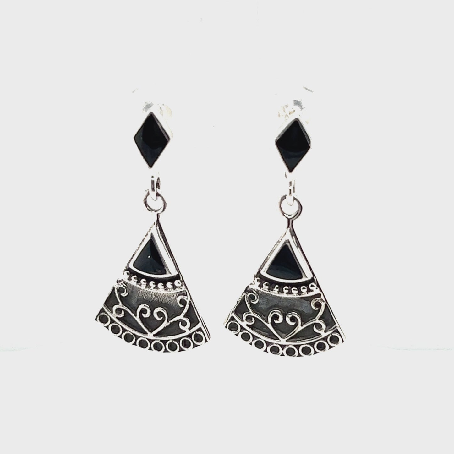 
                  
                    Load and play video in Gallery viewer, Bohemian Style Filigree Earrings with Inlay Stones
                  
                
