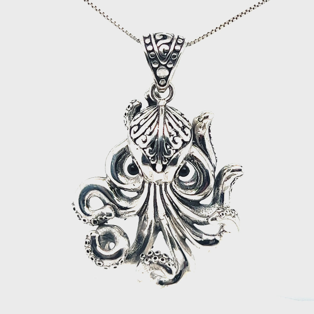 
                  
                    Load and play video in Gallery viewer, Exquisite Octopus Pendant
                  
                