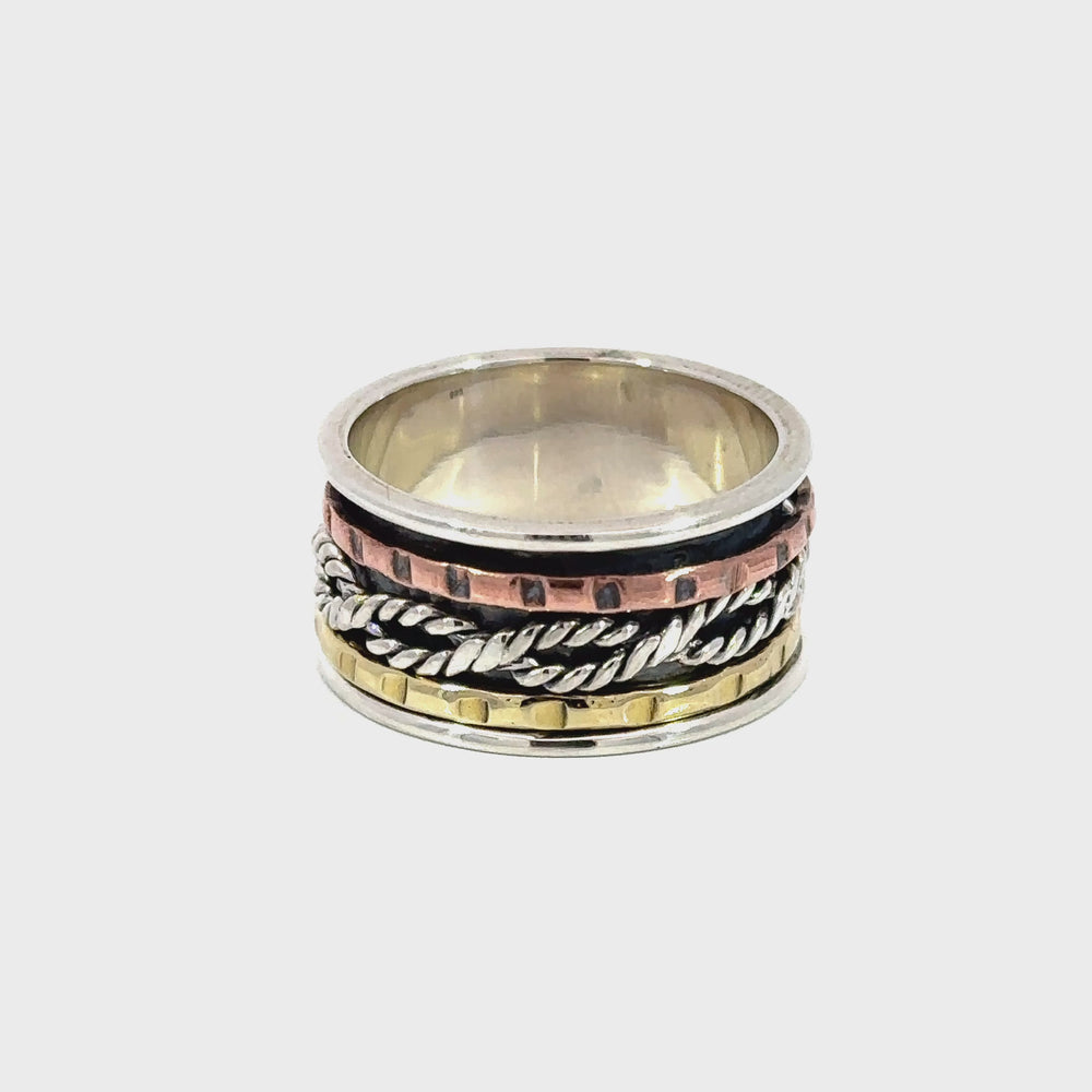 
                  
                    Load and play video in Gallery viewer, Handmade Spinner Ring with Twisting Rope
                  
                