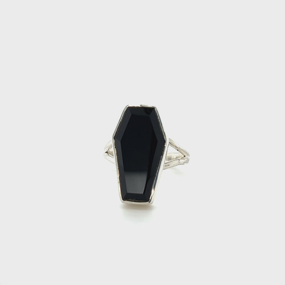 
                  
                    Load and play video in Gallery viewer, Faceted Onyx Coffin Ring
                  
                