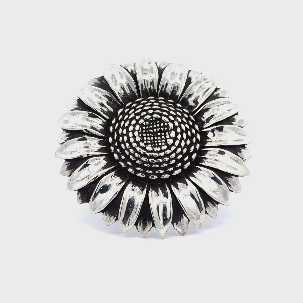 
                  
                    Load and play video in Gallery viewer, Adjustable Sunflower Statement Ring
                  
                