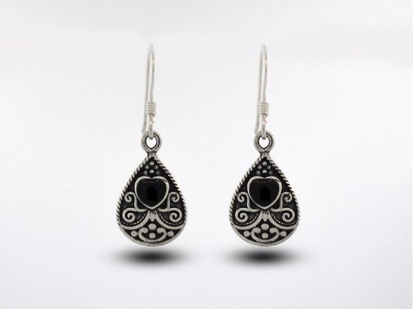 A pair of Super Silver Bali Style Teardrop Earrings with Heart shaped Onyx Stone.