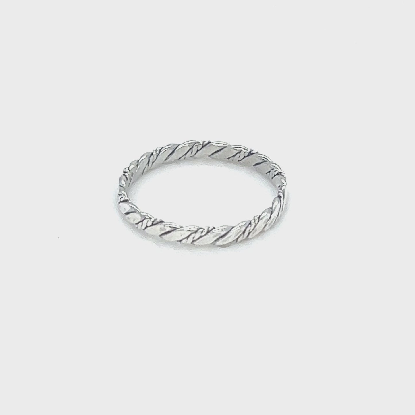 
                  
                    Load and play video in Gallery viewer, Dainty Twisted Rope Band Ring
                  
                