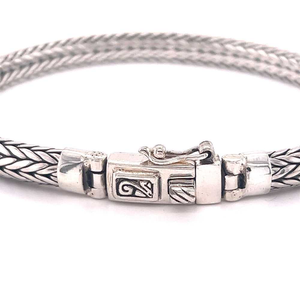 
                  
                    A Super Silver braided bracelet with a unique braided clasp, comfortable to wear.
                  
                