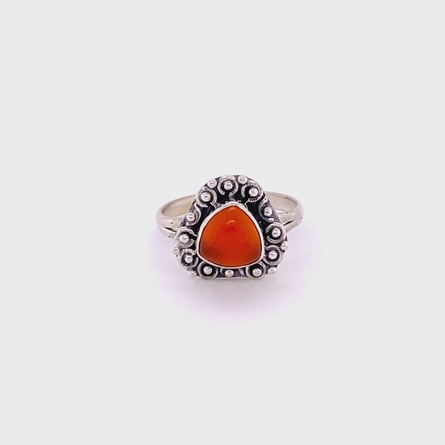 
                  
                    Load and play video in Gallery viewer, Triangular Gemstone Ring with A Flat Ball Boarder
                  
                