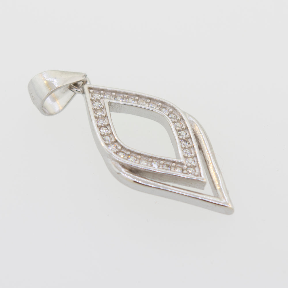 
                  
                    A Cubic Zirconia Leaf Shape Pendant made of sterling silver with cubic zirconia on a white background, from the brand Super Silver.
                  
                