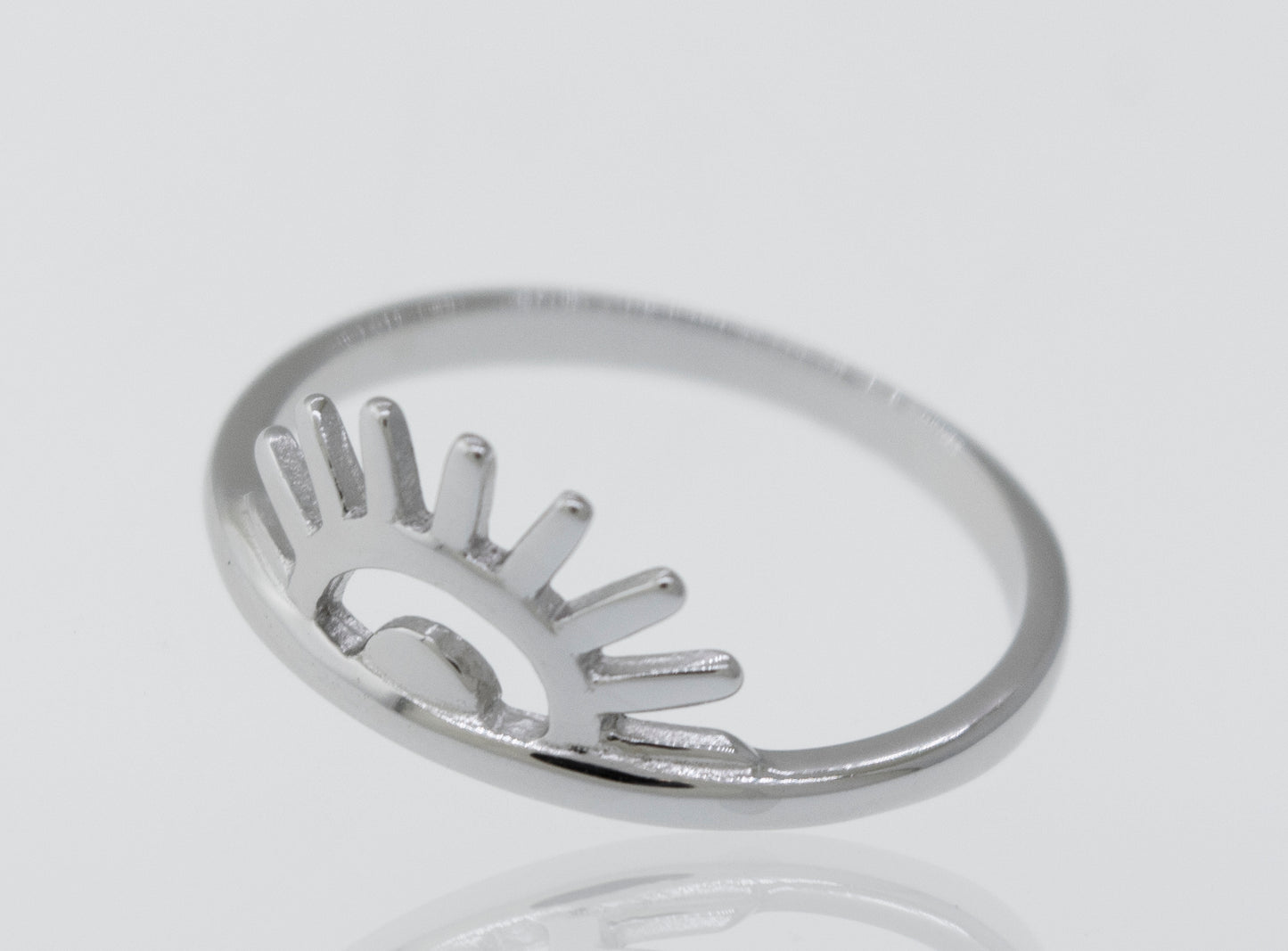 
                  
                    A high polish Super Silver 925 sterling silver Sun Ring with a sun-shaped design.
                  
                