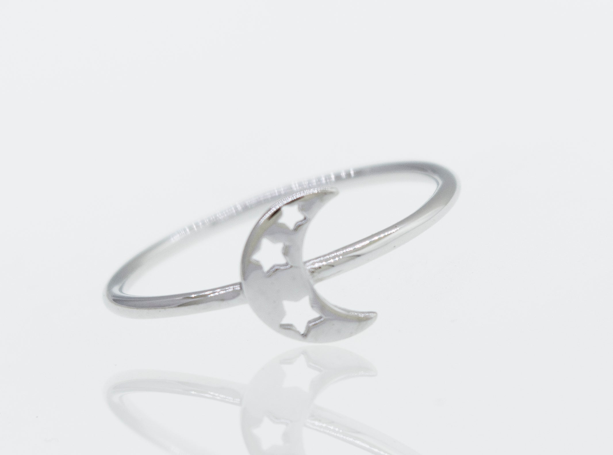 A Super Silver Moon With Stars Ring.