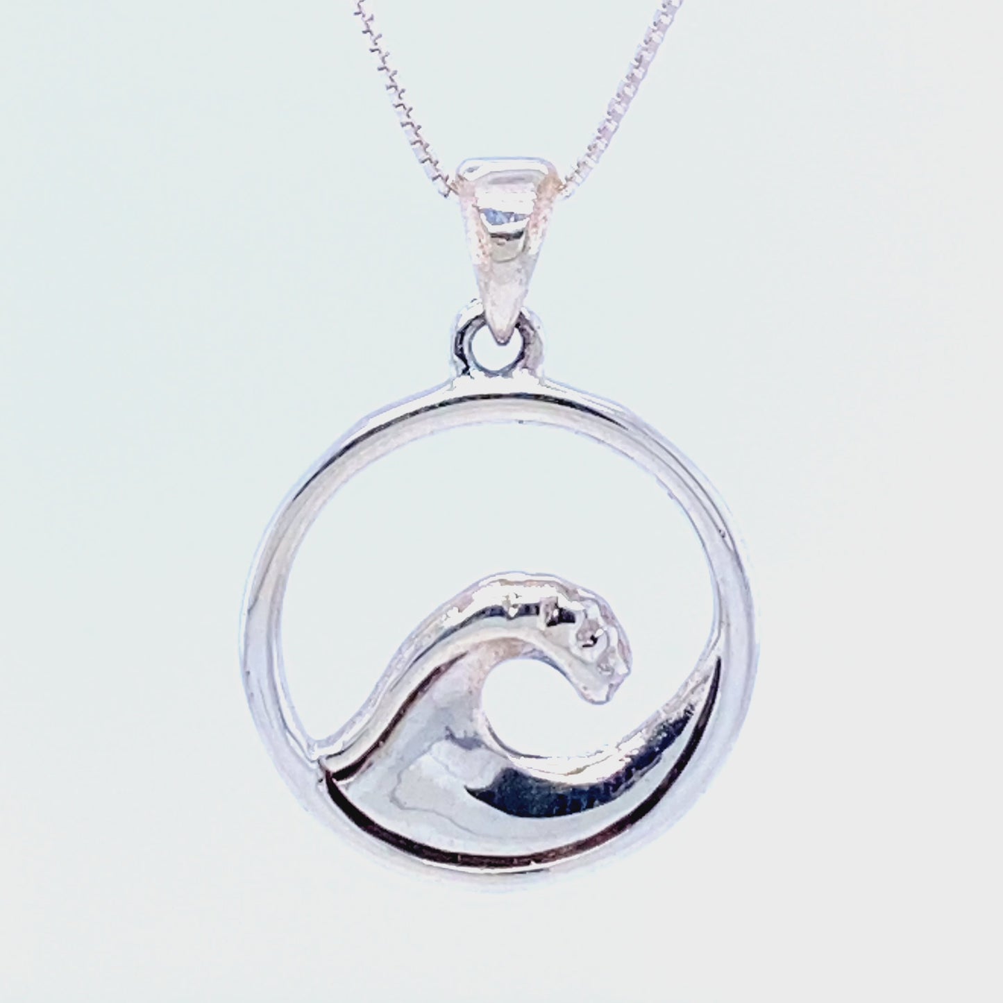 
                  
                    Load and play video in Gallery viewer, Serene Wave Pendant
                  
                