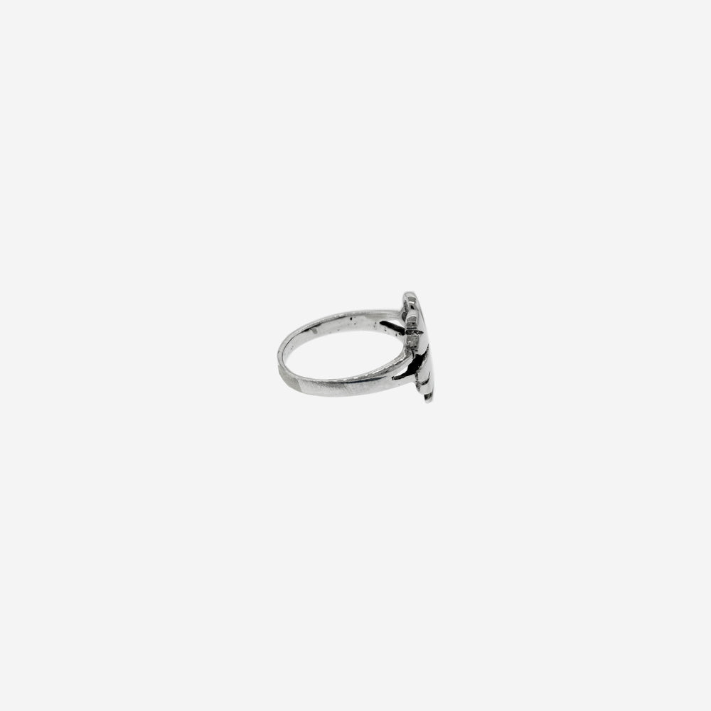 A charming Four Leaf Clover Silver Ring by Super Silver on a white background.