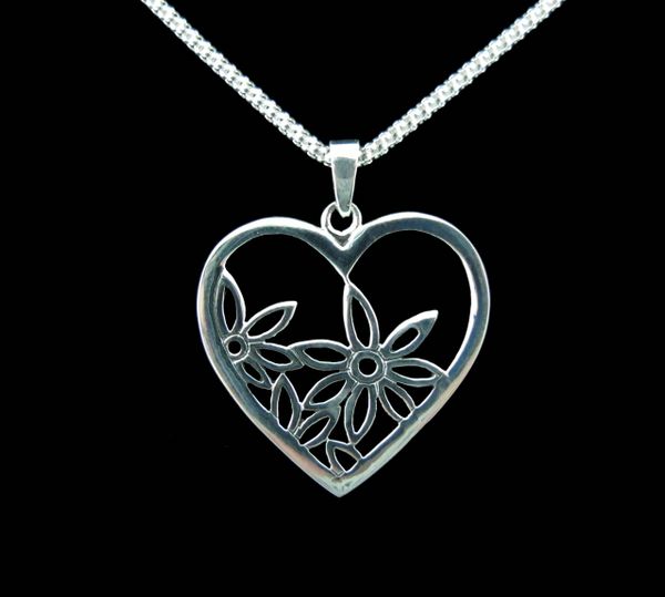 
                  
                    A Super Silver Heart Pendant with Flowers with delicate flower detailing.
                  
                
