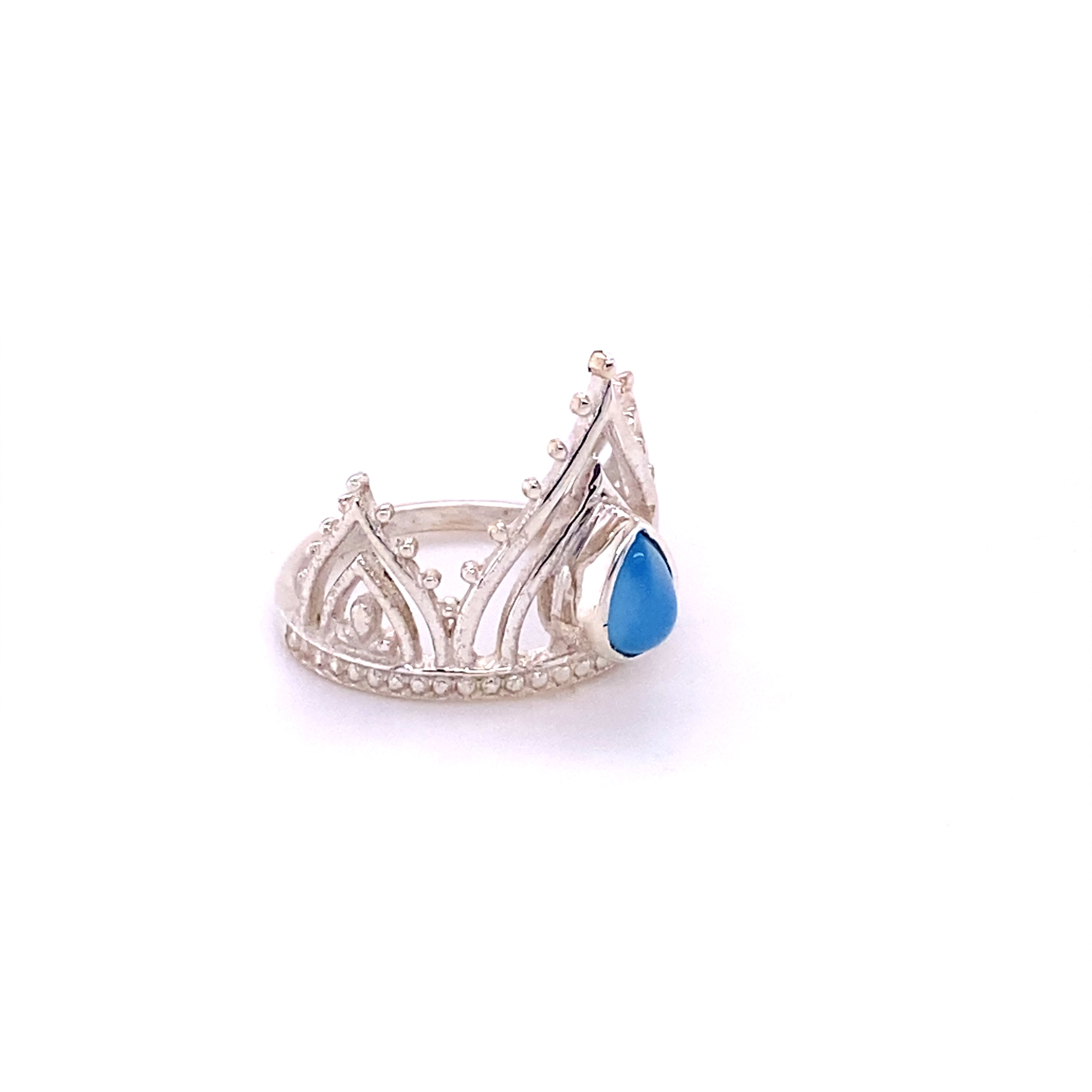 A Henna Crown Ring with Natural Gemstones