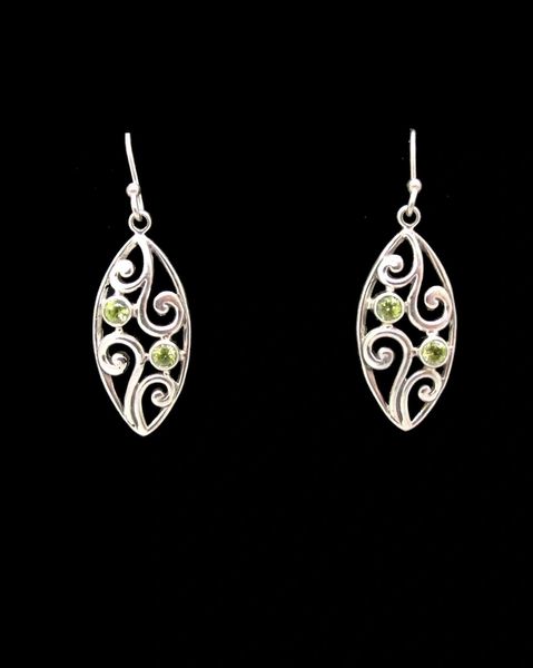 A pair of Super Silver Peridot Flowers Dangle Earrings.
