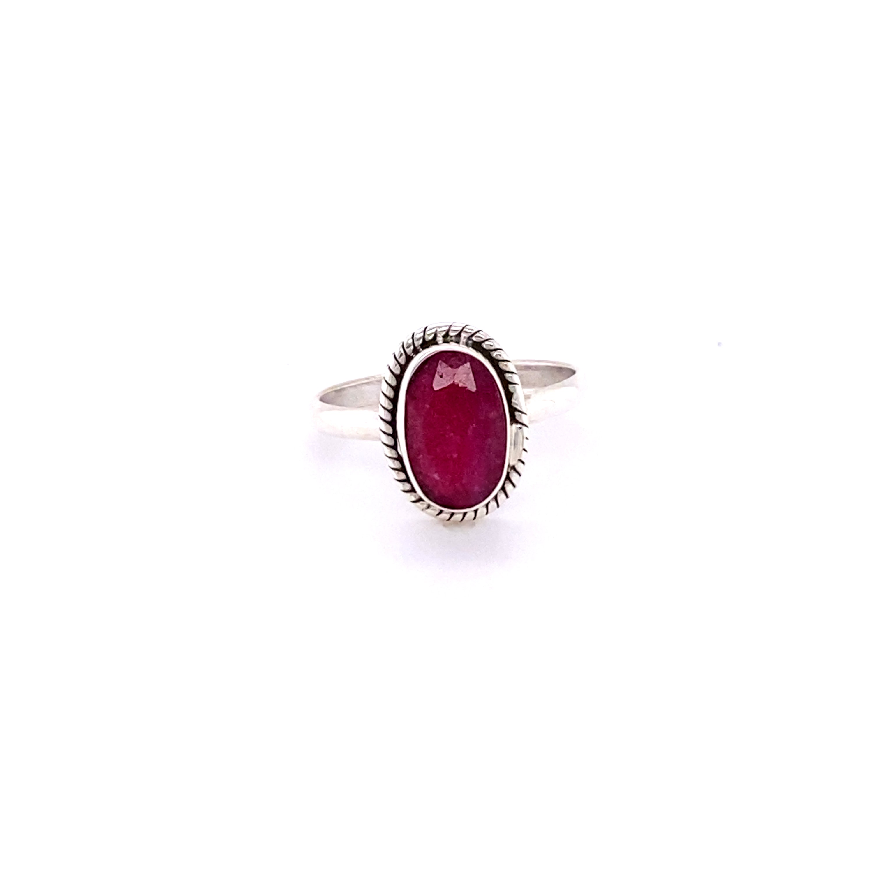 Simple Oval Gemstone Ring with Twisted Rope Border