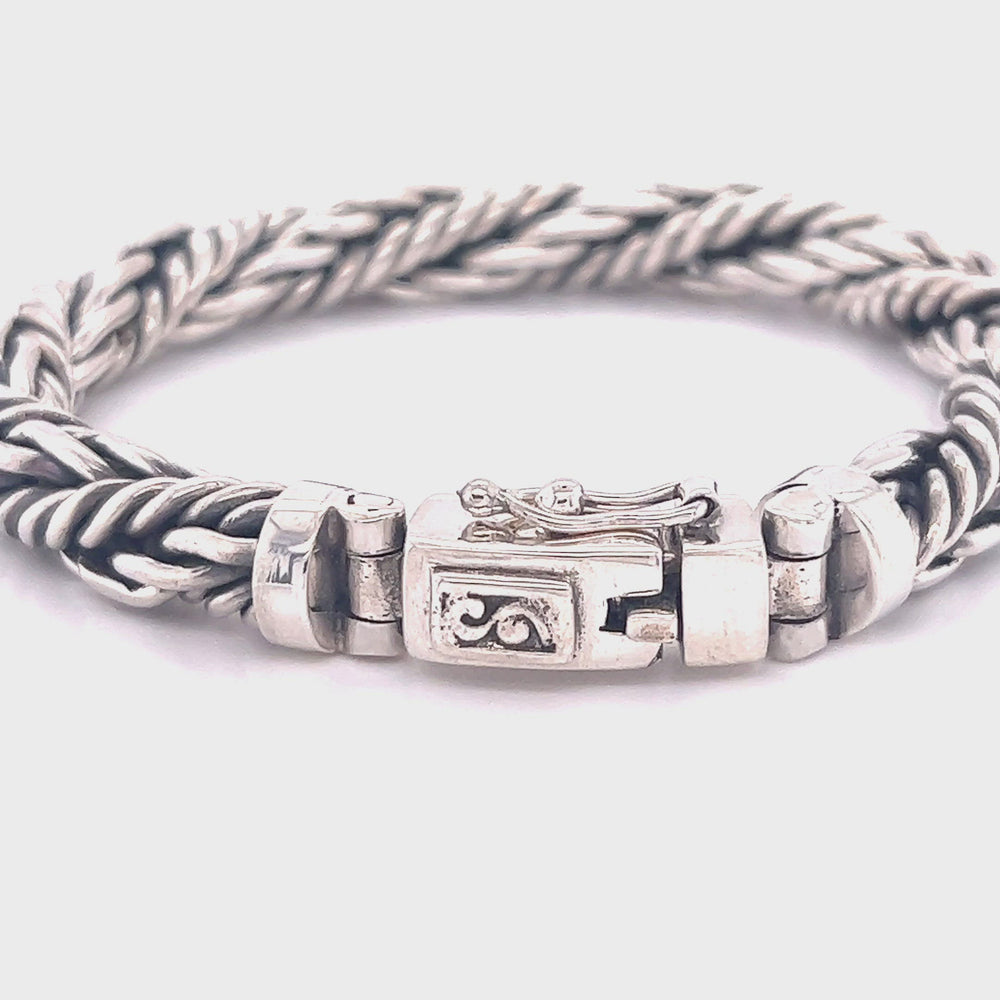 
                  
                    Load and play video in Gallery viewer, Heavy Twisted Rope Bracelet
                  
                