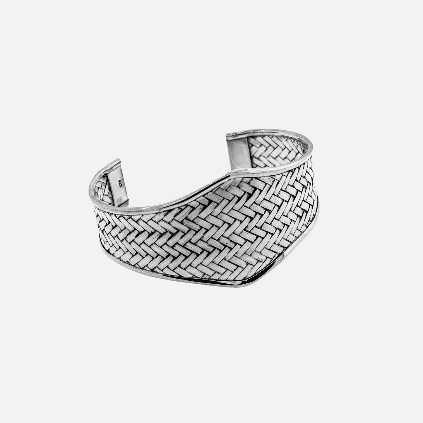 
                  
                    A Super Silver Wide Diamond Shaped Basket Weave cuff bracelet with a large basket weave pattern on a white background.
                  
                