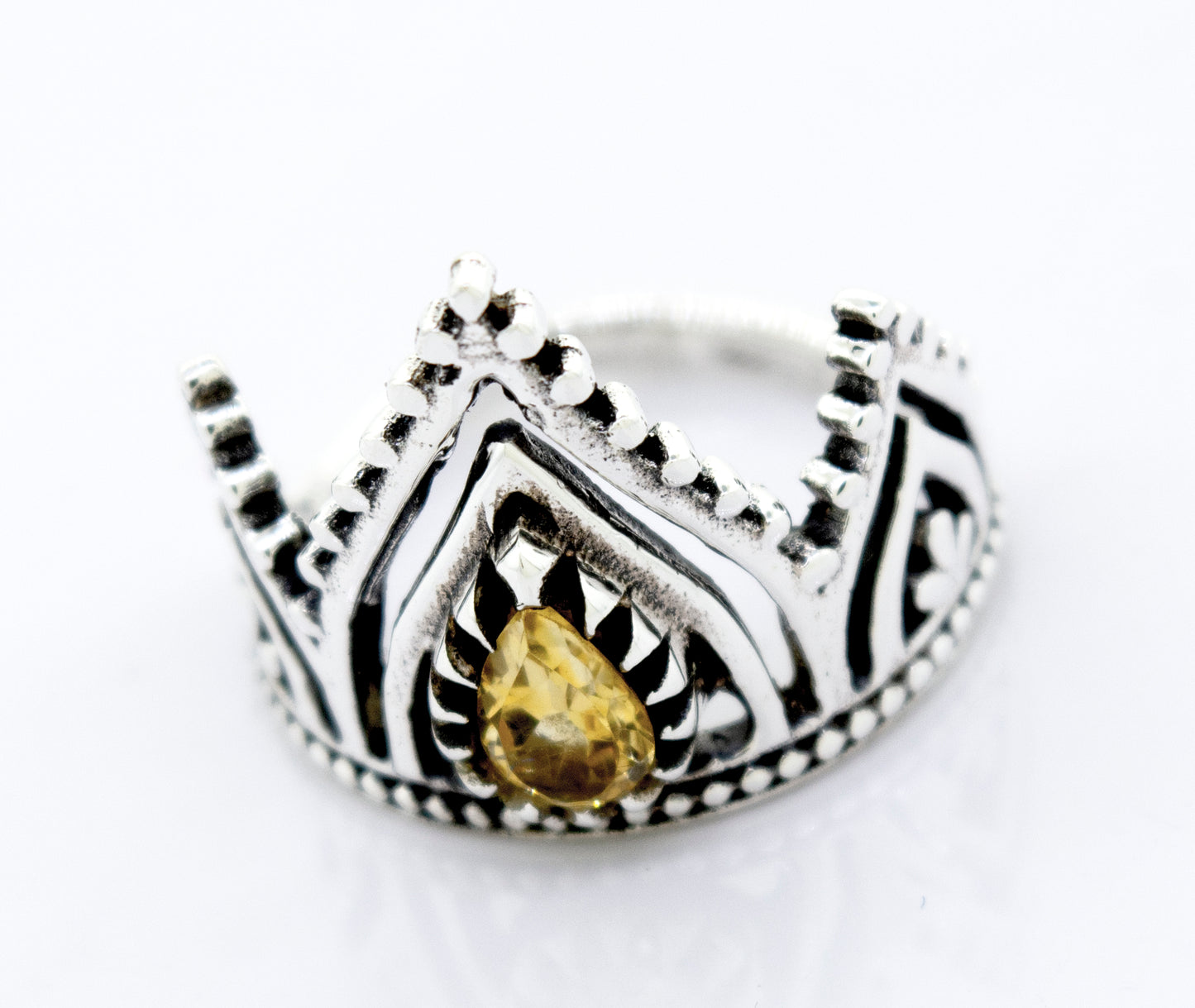 
                  
                    A Super Silver Sterling Silver Crown Ring With Teardrop Shape Citrine.
                  
                