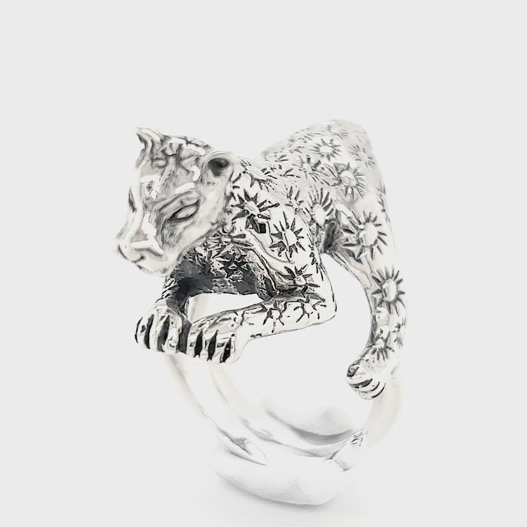 
                  
                    Load and play video in Gallery viewer, Statement Jaguar Ring
                  
                