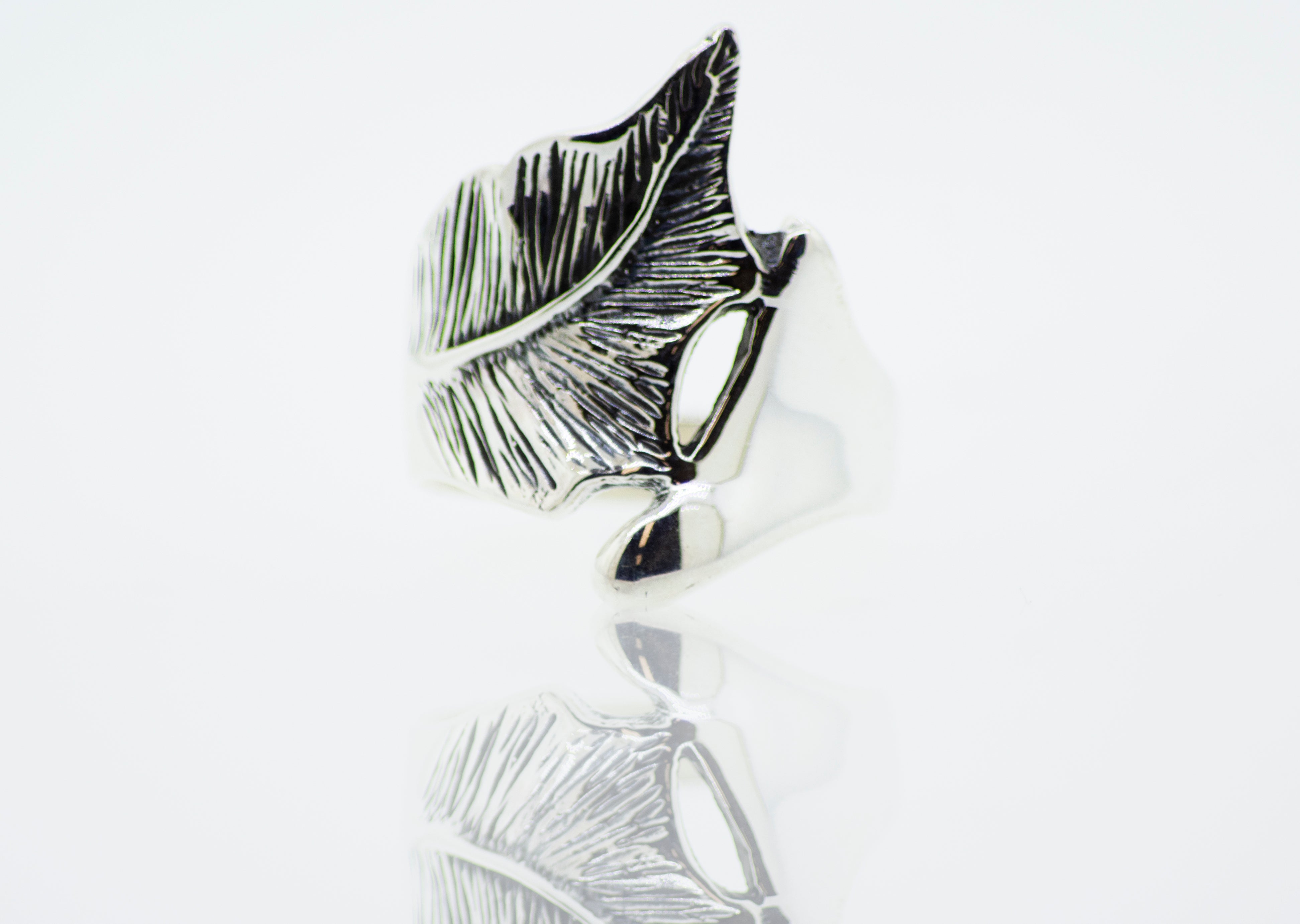 A Super Silver Etched Leaf Ring.