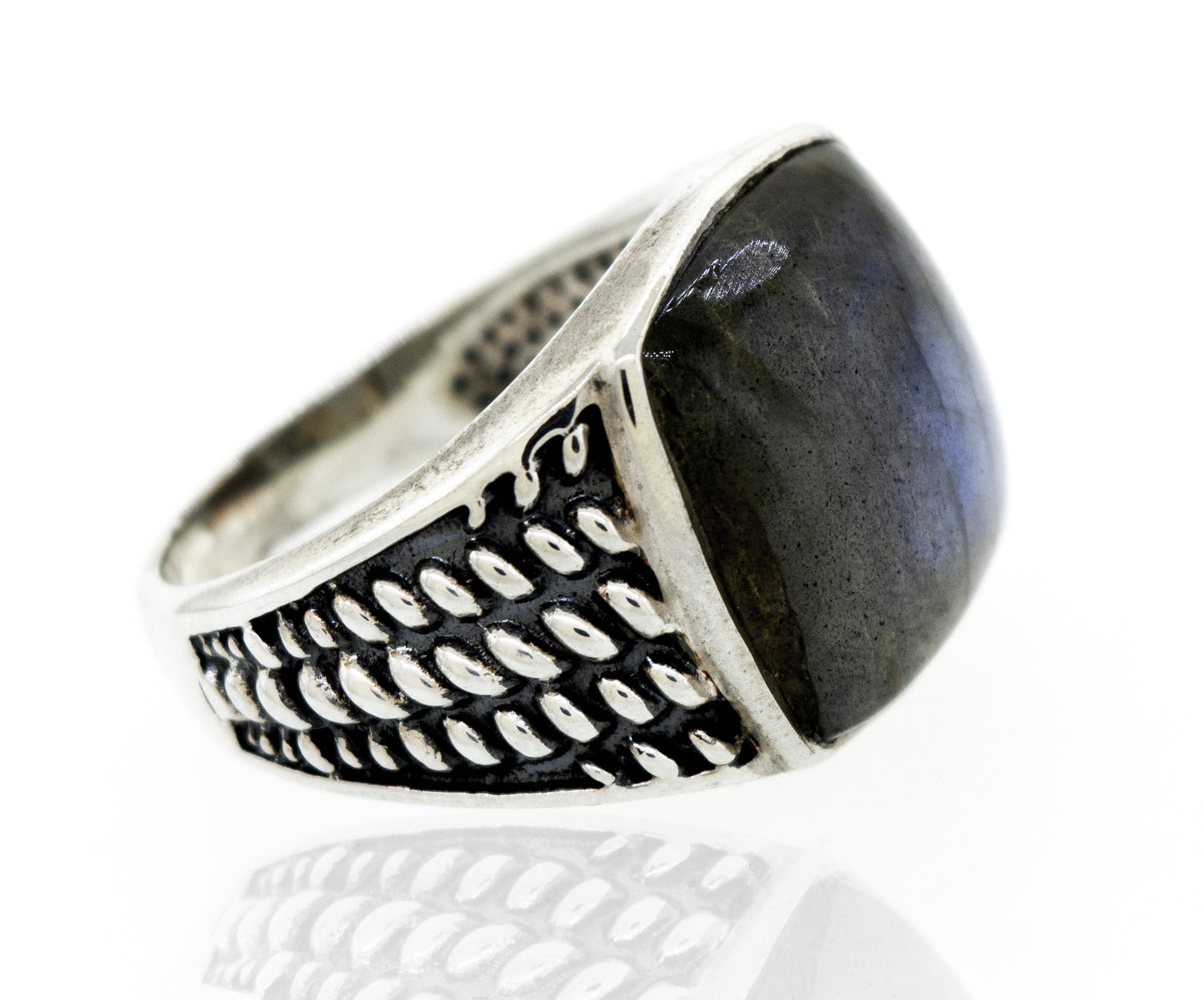 A Labradorite Signet Ring With Rope Design with a labradorite stone.
