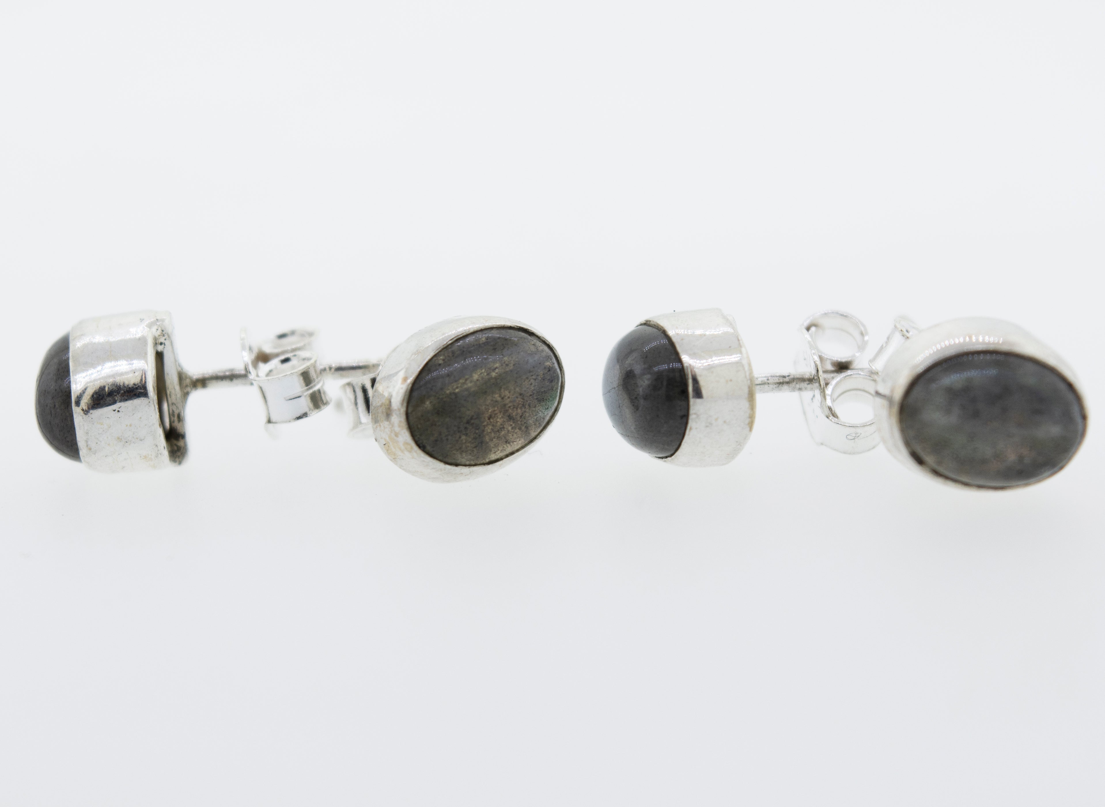 These beautiful Simple Oval Labradorite Studs in sterling silver from Super Silver shine on any occasion.