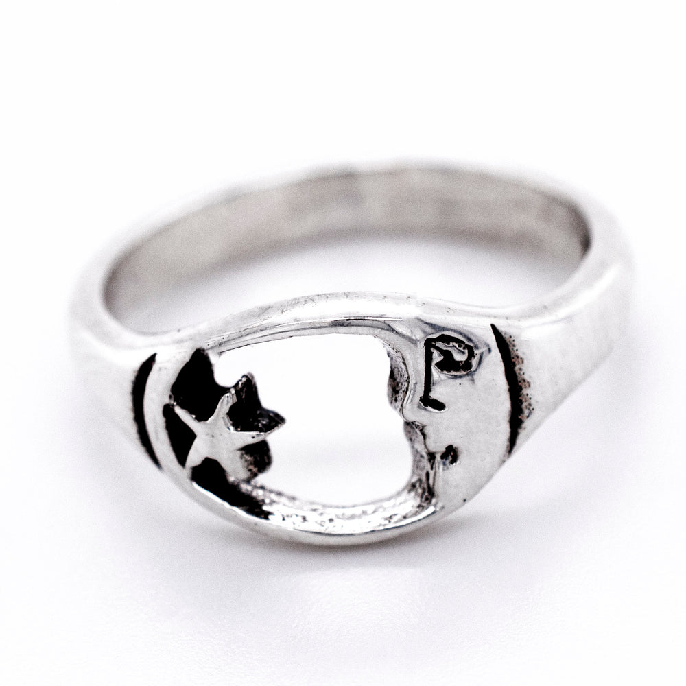 
                  
                    An elegant Super Silver Crescent Moon With Face And Star Ring, perfect for everyday wear.
                  
                