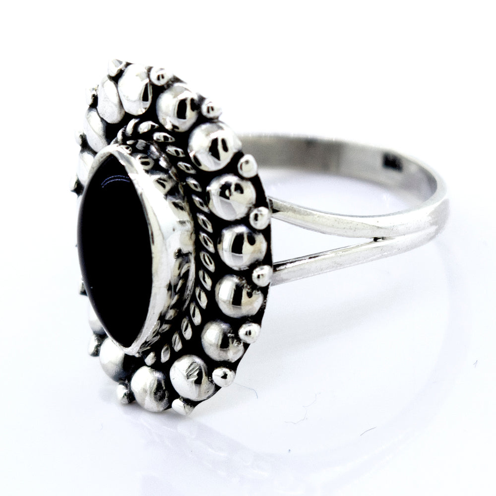 
                  
                    An elegant Super Silver Marquise Shaped Elegant Onyx Ring with a beautiful black onyx stone.
                  
                