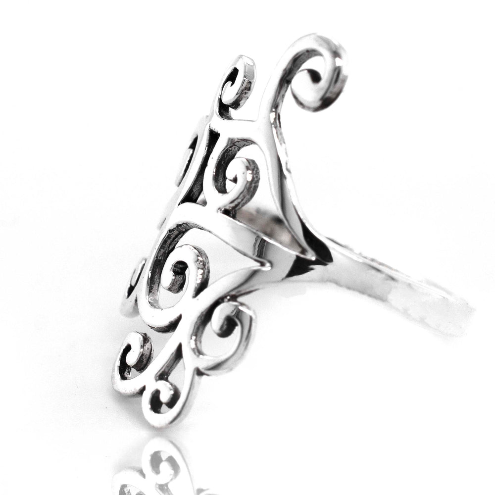 A Swirl Design Ring from Super Silver, made of .925 silver.