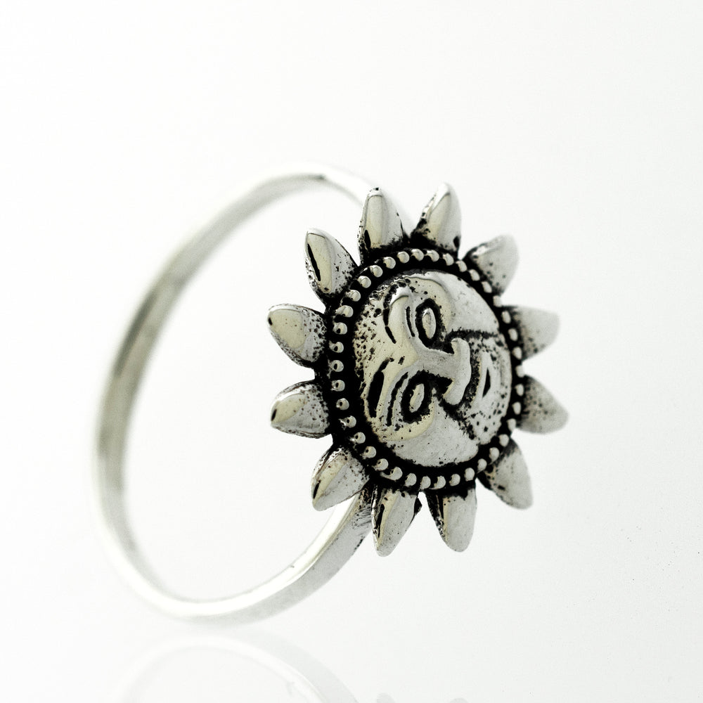 
                  
                    A minimalist style Super Silver Silver Sun With Face Ring.
                  
                