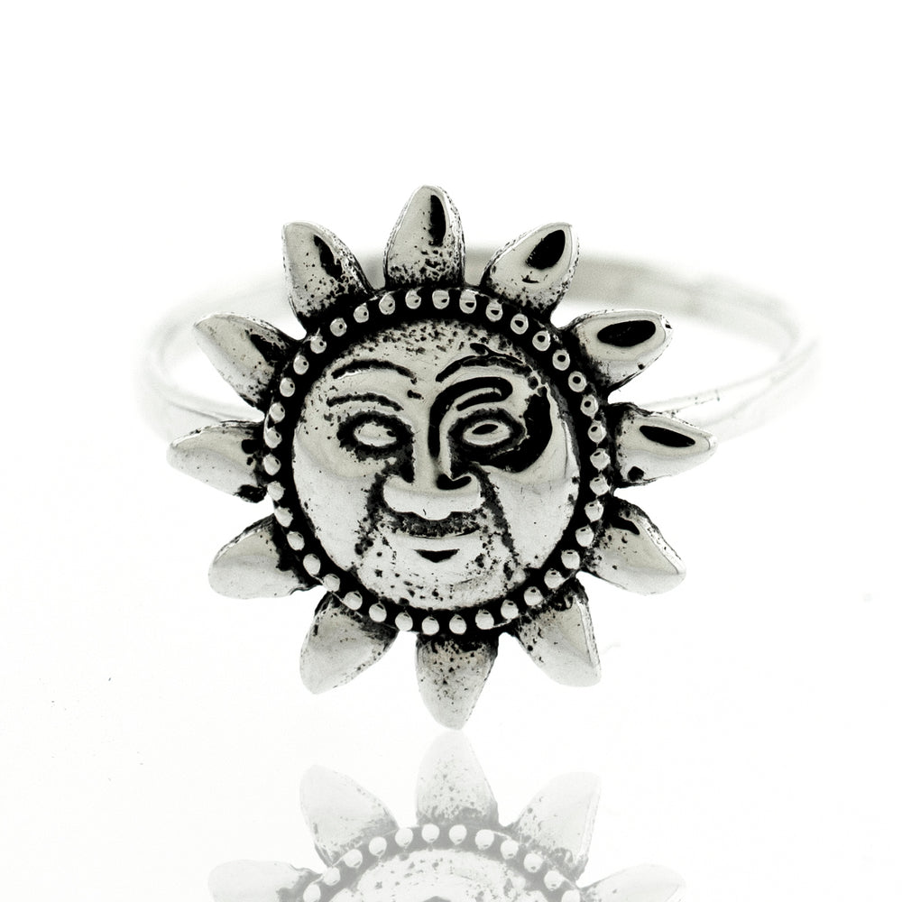 
                  
                    A minimalist-style Super Silver silver sun with face ring, oxidized for a stunning effect.
                  
                