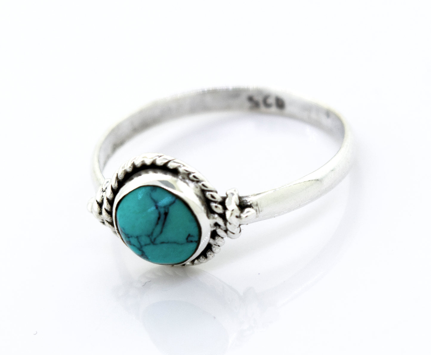 A Super Silver Simple Round Turquoise Ring With Rope Border.